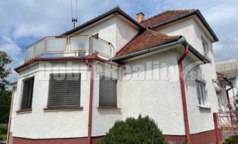 Na predaj 5 izbový rodinný dom v Novákoch