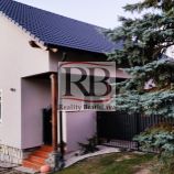 Na predaj 4-izbový rodinný dom v obci Sološnica