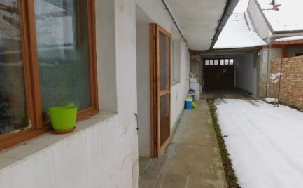 Na predaj 4 izbový rodinný dom v obci Radošovce (okr.Skalica).