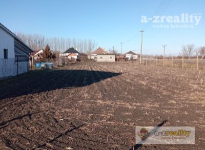 Exkluzívne ponúkame na predaj pozemok - záhradu v obci Číčov