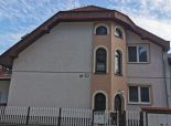 NA PREDAJ Bratislava II. - 4 izbový byt v rodinnom dome - vhodný na podnikanie - ul. Korytnická, Podunajské Biskupice - v Bratislave