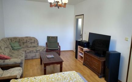 VVEĽKÝ 3 IZBOVÝ BYT S DVOMI BALKÓNOMI A DVOMI PIVNICAMI LEVICIACH