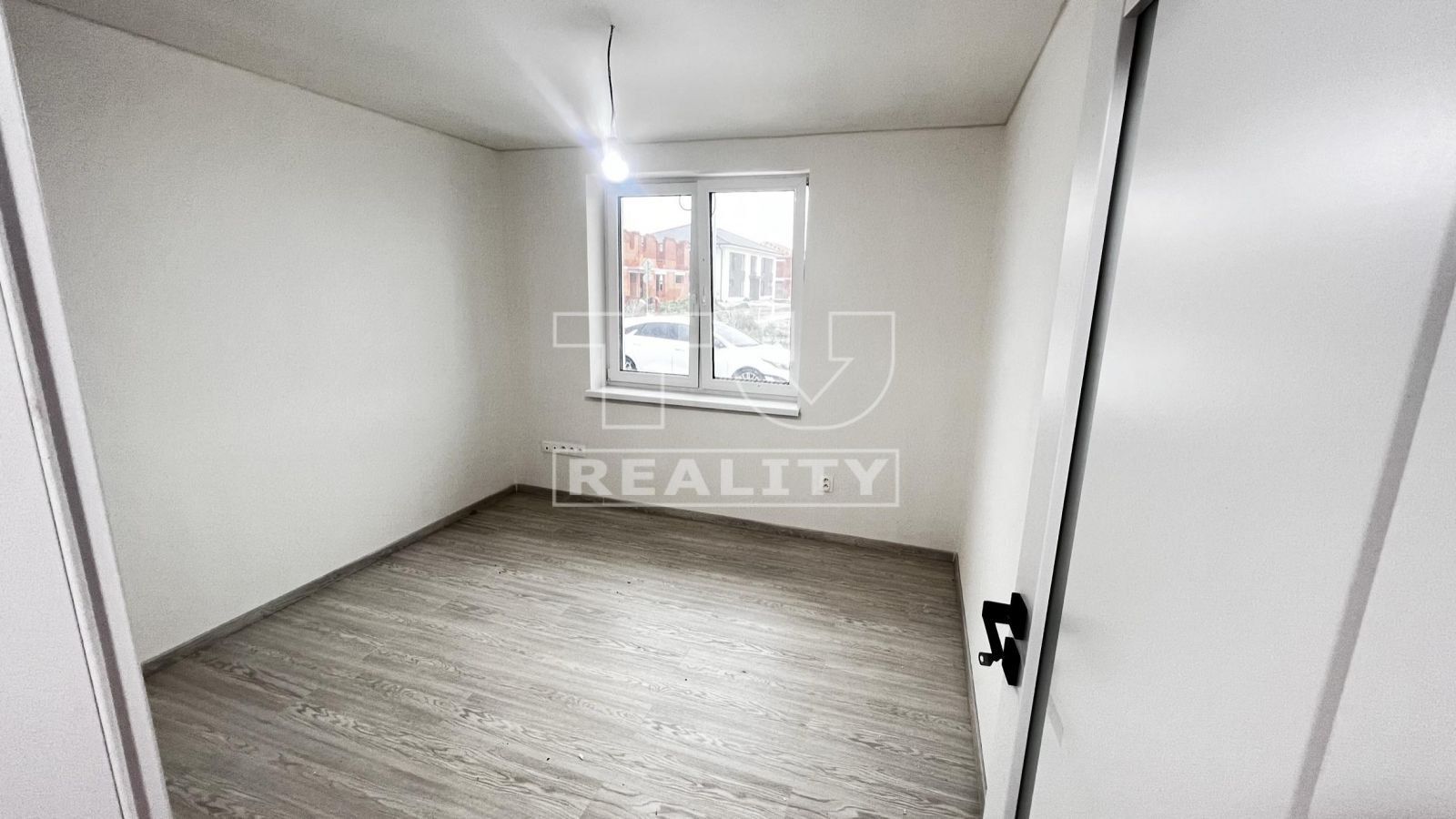 Rodinný dom-Predaj-Topoľnica-207000.00 €