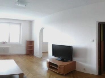 Prenájom 3 izbový byt 65 m2, balkón, Vážska, Piešťany