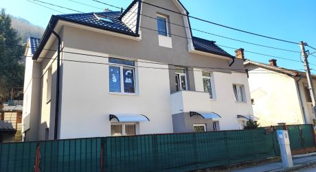 Na predaj rodinný dom, byty, apartmány, parkovanie, 621 m2, Trenčianske Teplice