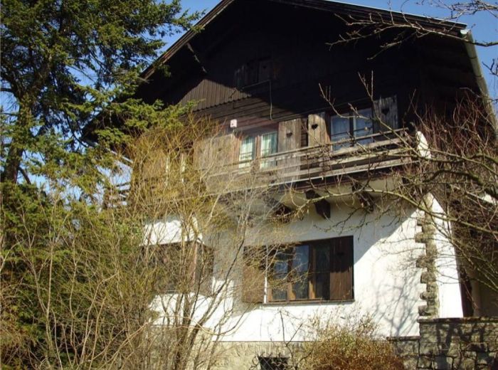 PREDANÉ - SVRČIA, 5-i dom, 294 m2 – Jedinečná VILA S HISTÓRIOU