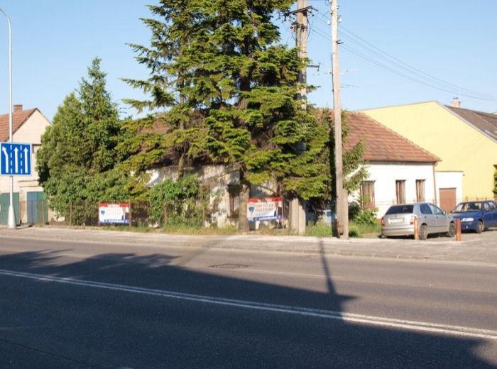 PREDANÉ - ŽITNÁ, 5-i dom, 234 m2 – RD pri hlavnom ťahu, IDEÁLNY NA PODNIKANIE