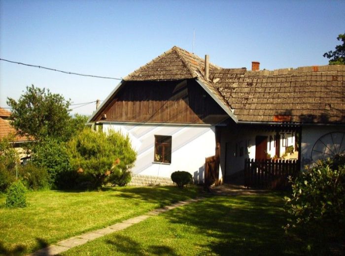 PREDANÉ - BRESTOVEC, 4-i chalupa, 200 m2, pozemok 1 459 m2 – v lone prírody PRE ÚŽASNÝ RELAX