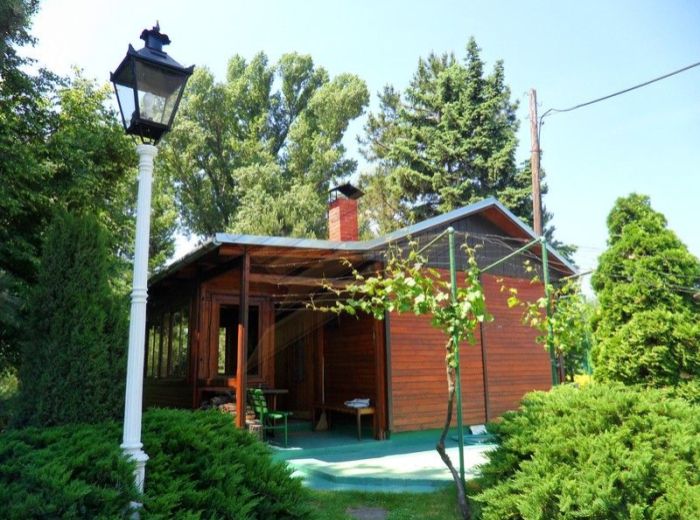 PREDANÉ - LIMBAŠSKÁ CESTA, Pezinok, 2 chaty, 10 á rekreačný areál - TIP NA RELAX V PRÍRODE