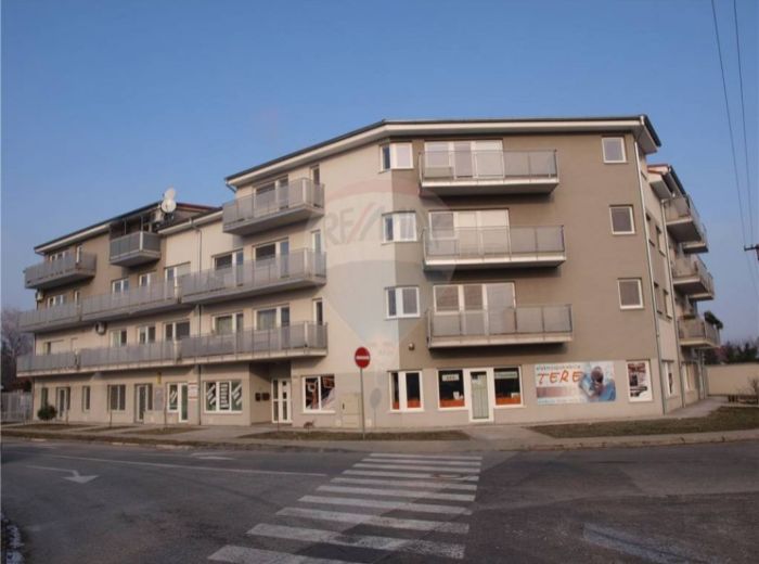 PREDANÉ - STAROMLYNSKÁ, 2-i byt, 62 m2 – tehlový byt v 3 r.  NOVOSTAVBE S VLASTNOU GARÁŽOU