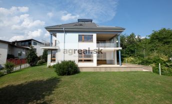 8 izb rodinný dom na prenájom – Bratislava - Koliba / Spacious family house for rent - Bratislava - Koliba