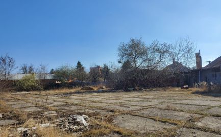 Investičný pozemok v centre Lučenca