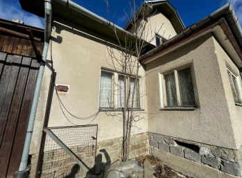 Allrisk Slovakia Vám ponúka exkluzívne na predaj rodinný dom  v Lazoch pod Makytou