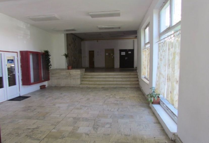 Na predaj administratívna budova s protiatómovým krytom v Košiciach