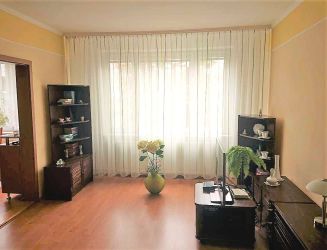 REZERVOVANÉ - Zvolen - Zlatý Potok – zrekonštruovaný 2,5 izbový byt s loggiou – predaj