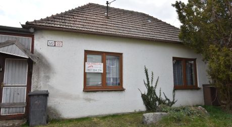 Kuchárek-real: REZERVOVANÝ:  Ponúka na predaj rodinný dom v lone Malých Karpát obec Častá.