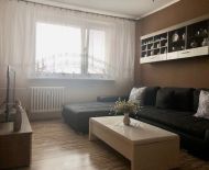 3 izbový byt na predaj s výbornou občianskou vybavenosťou a prístupom do centra Bratislavy