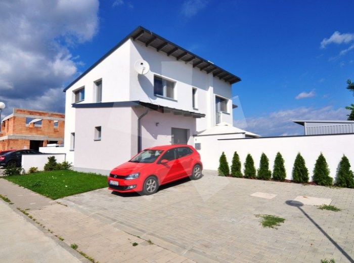 PREDANÉ - SENEC, 4-i dom, 129 m2 - tehlová novostavba, holodom, DVOJPODLAŽNÝ RD S PRAKTICKOU DISPOZÍCIOU, 3 parkovacie miesta, MOŽNOSŤ DISPOZIČNÝCH ÚPRAV
