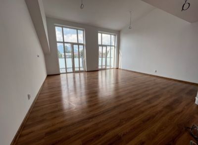 Na predaj lukratívny 3-izbový mezonetový byt s balkónom v Poprade-Veľkej