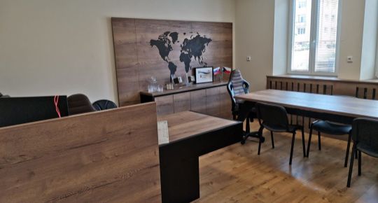 Prenájom, kompletne zrekonštruované kancelárske priestory v centre, Zvolen