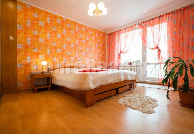PREDANÝ: 2 izbový byt s komorou a loggiou, 63 m2, Banská Bystrica - sídlisko Fončorda - ulica Tulská