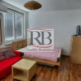 Na predaj svetlý 1 izbový byt na Dopravnej ulici v Bratislave