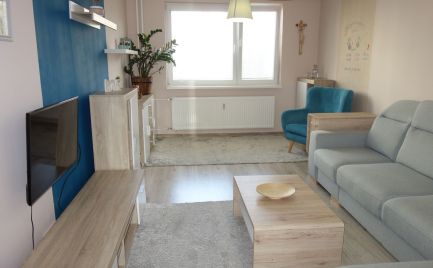 Zrekonštruovaný 3 izbový byt 73 m2 + lodžia na Halalovke v Trenčíne - Juh III