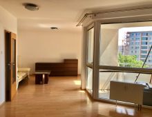 Ponúkame Vám 3 izbový mezonetový byt v staršej novostavbe vhodný na rekonštrukciu, Koniarekova ulica.