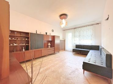 Priestranný 2-izbový byt (67 m2), v lokalite Kysucké Nové Mesto