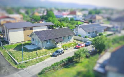 !!! Znížená cena !!! DMPD real Vám ponúka na predaj novostavbu 4-izbového  rodinného domu v obci Kamenec pod Vtáčnikom.
