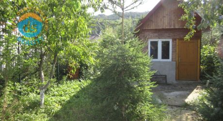 Na predaj pozemok - záhrada 392 m2 s chatkou na relax a rekreáciu v obci Modrová okr. NMnV