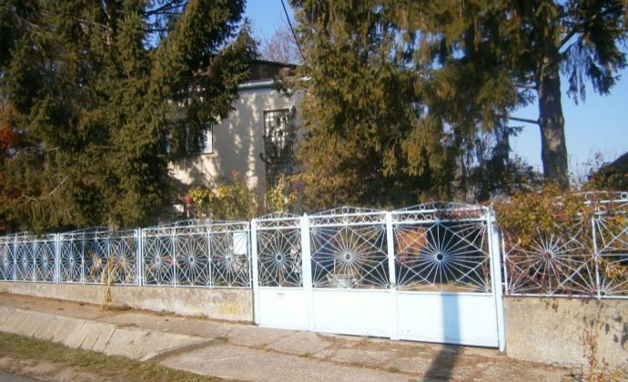 TOP! Zdravý a svetlý dom na predaj v obci Jasová !