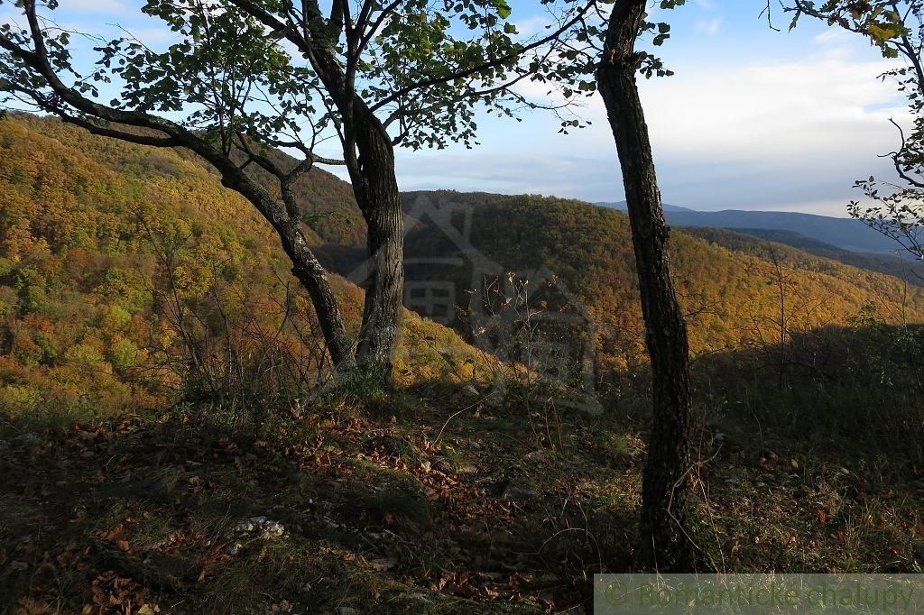 28 árový pozemok pre včelárov Silická Jablonica