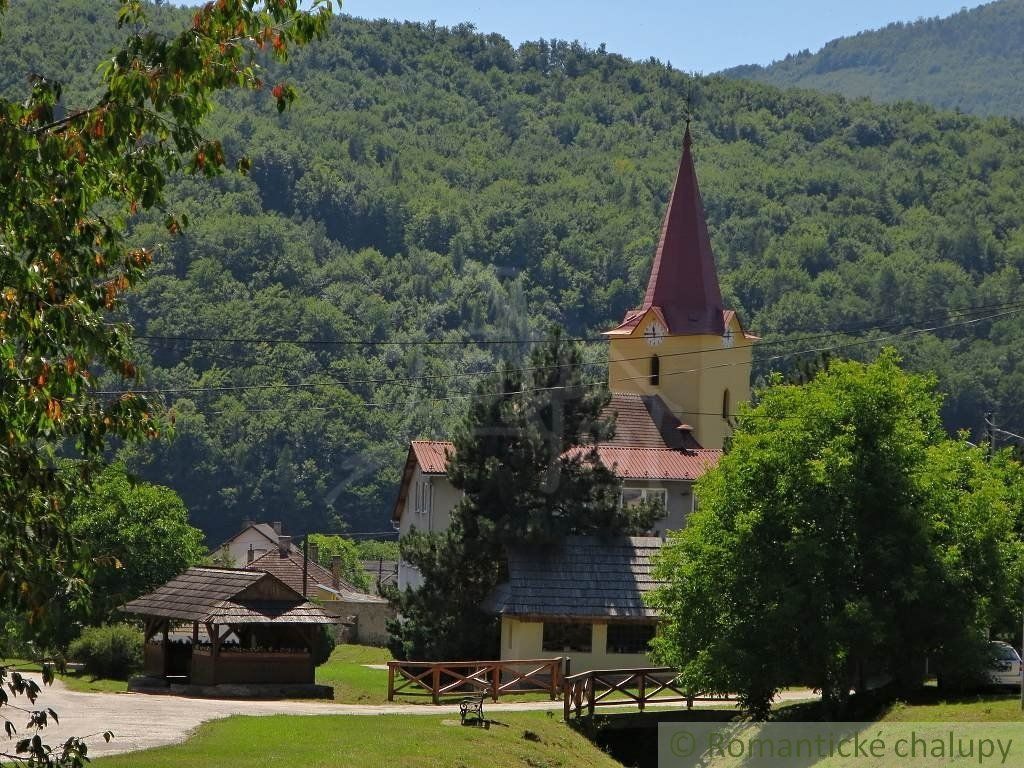 Domček  vo Vlachove vhodný na bývanie či chalupu