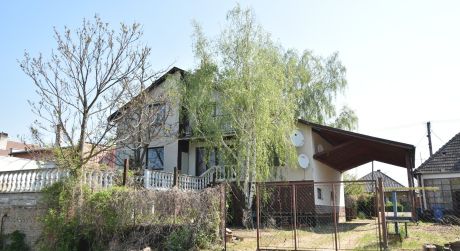 Predaj dvojgeneračného 8 izb. domu v obci Vozokany pri rieke Čierna voda