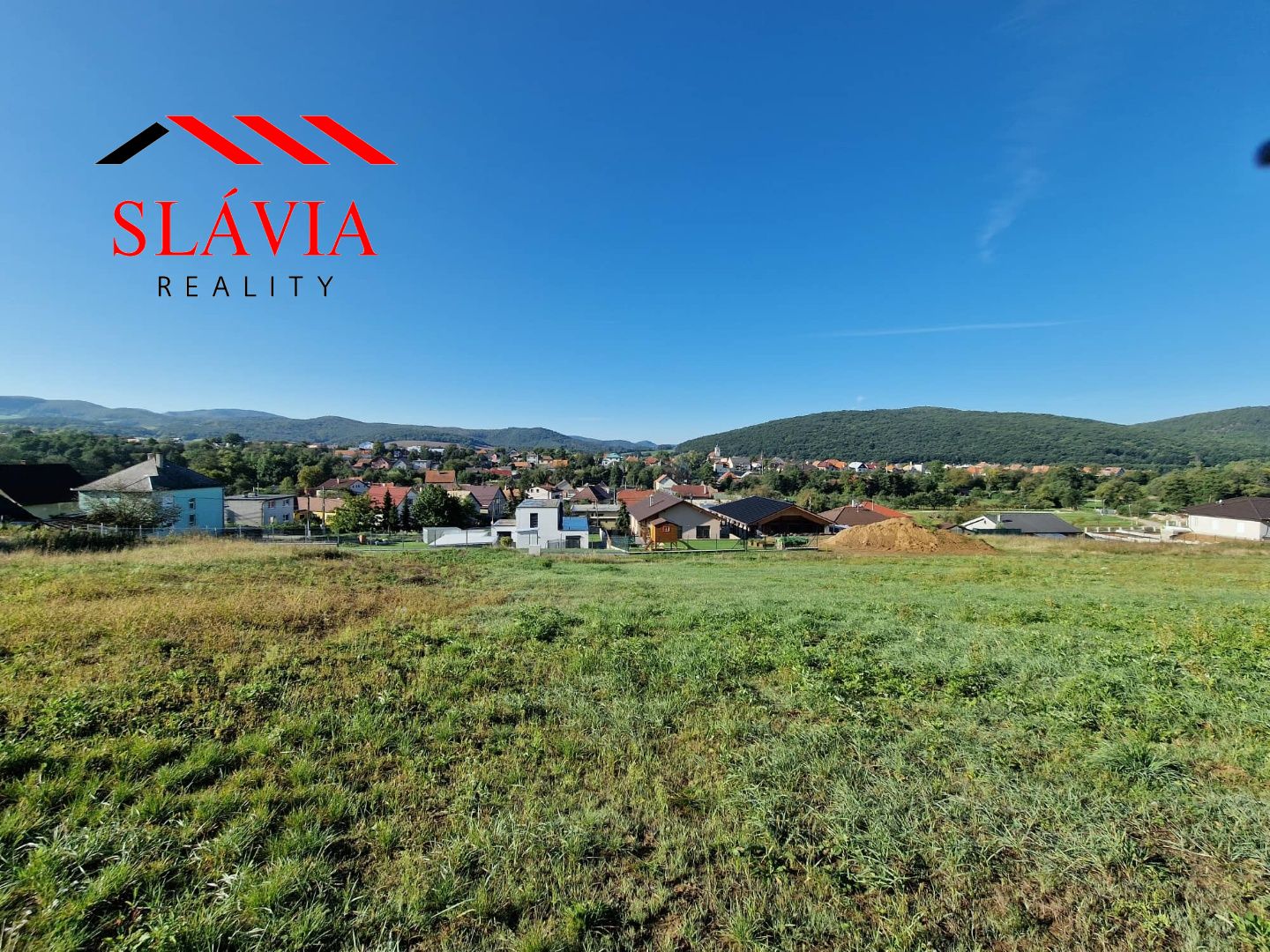 Slnečný 1080m2 pozemok s krásnym výhľadom -  Horná Ves na predaj