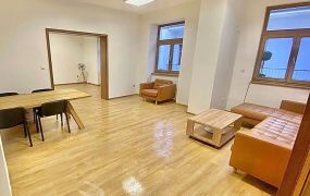 Na prenájom kancelárske priestory s rozlohou 48 m2 na Farskej ulici v Trenčíne