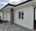 Rezervovaný/ vDIAMOND HOME s.r.o. ponúka Vám na predaj rodinný dom (dvojdom) v obci Blatná na Ostrove!