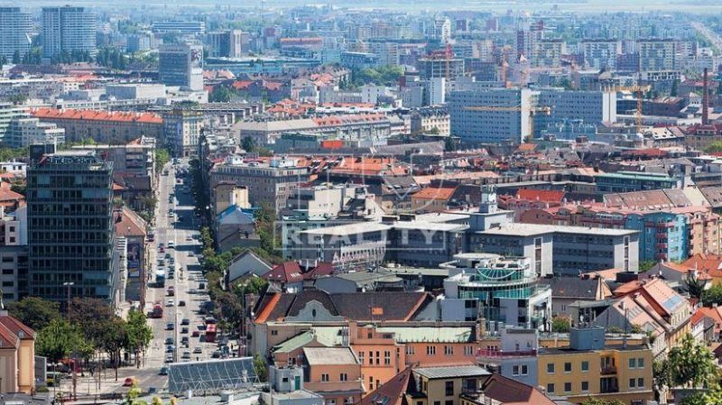 Iný-Kúpa-Bratislava - mestská časť Staré Mesto-280000.00 €