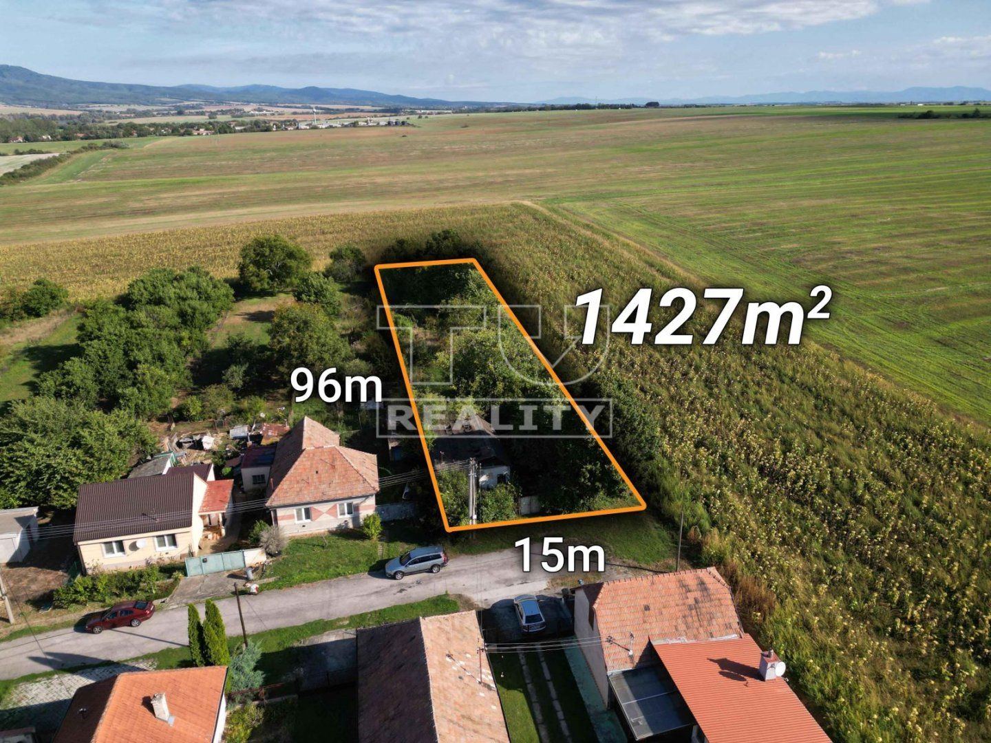 Na predaj pozemok so starým domom v obci Obsolovce - 1400m2