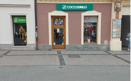 Exkluzívne na predaj odstúpenie detského oblečenia Coccodrillo na námestí v Banskej Bystrici (CH103-15-MISV3a)