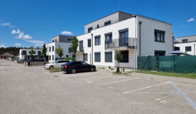 Hľadáme na kúpu 2 izbový byt v NOVOSTAVBE s parkovacím státím Kostolište