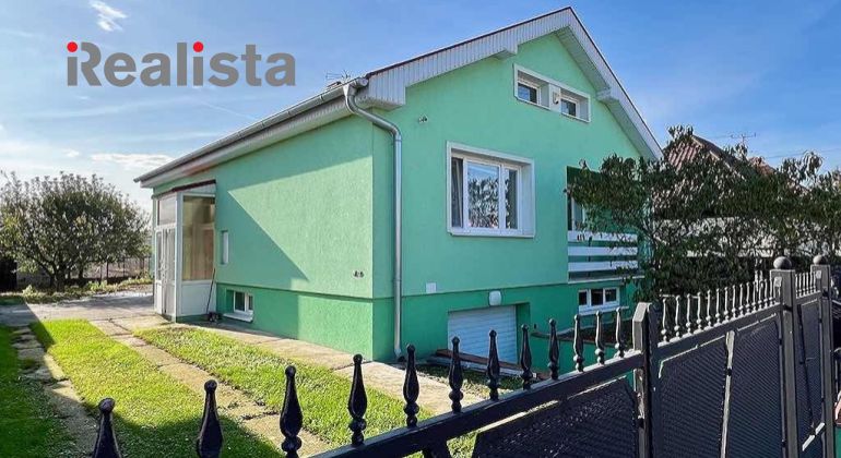 Na predaj čiastočne zrekonštruovaný rodinný dom s podpivničením a garážou - Kútniky, Dunajská Streda