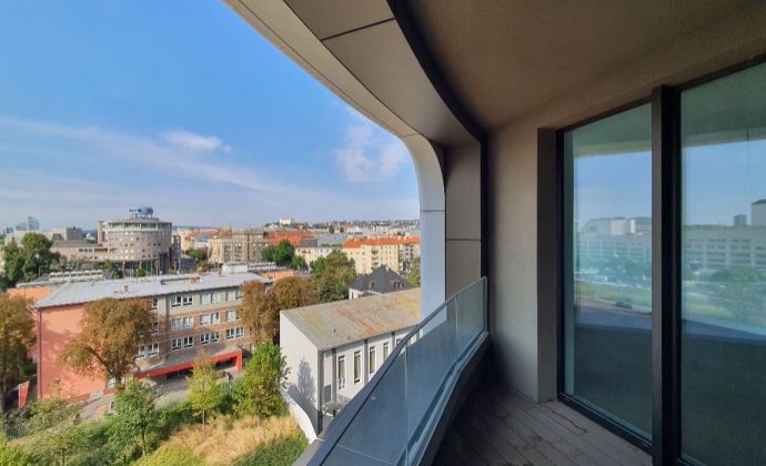 Úplne nový 3-izbový byt s loggiou s výhľadom na Bratislavský hrad