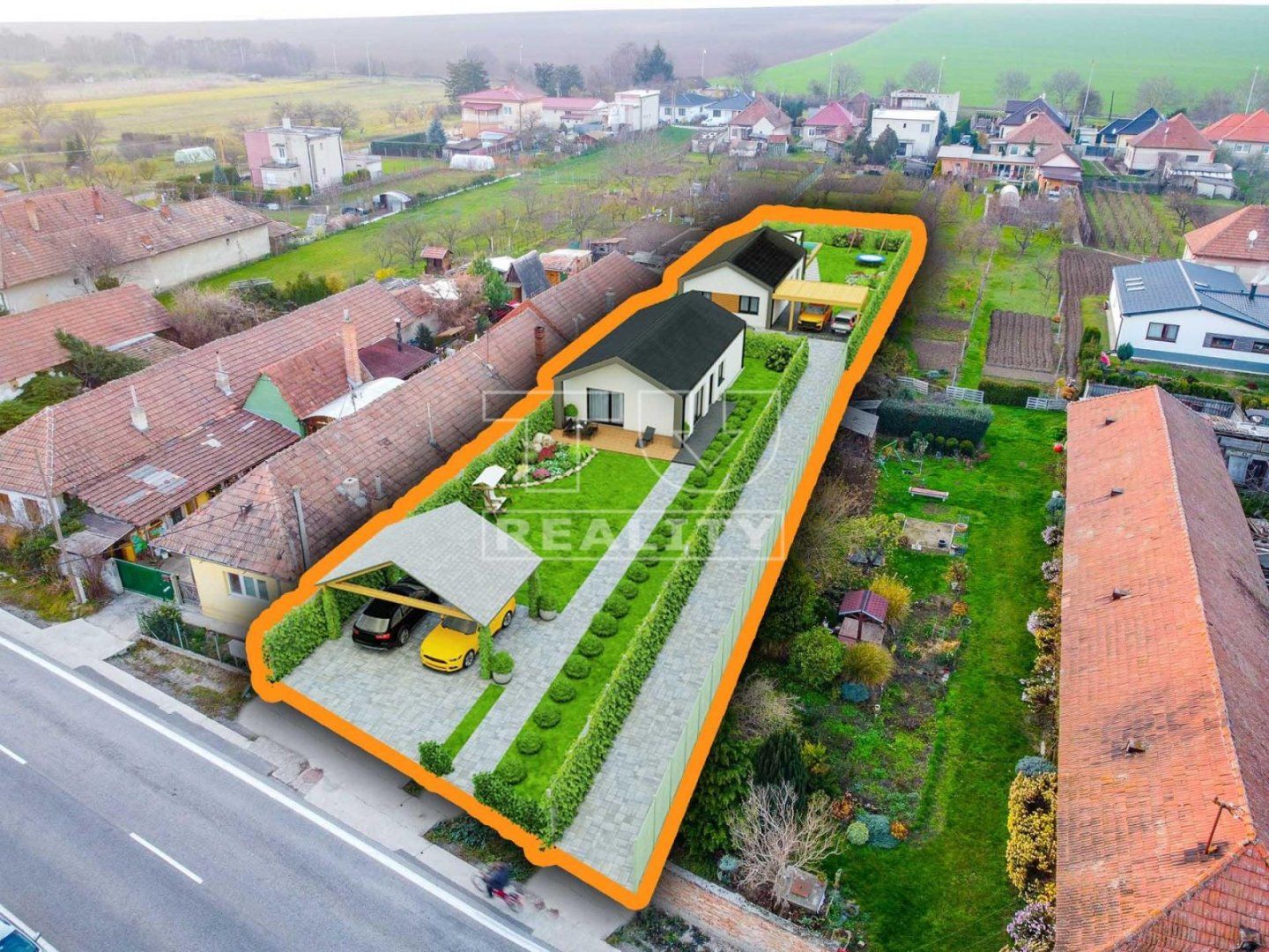 Na predaj starší dom na krásnom pozemku JELŠOVCE okr. Nitra 1370 m2.