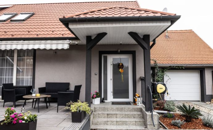 Luxusne zrekonštruovaný 4izbový dom v obci Vrakúň