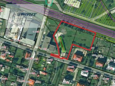 Pozemok s budovou na predaj - 5129 m2- podnikateľská príležitosť - Liptovský Mikuláš