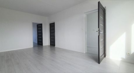 Predaj 2 izbového bytu s balkónom vo Zvolene - Môťová