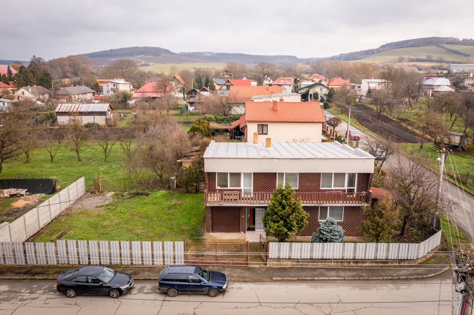 NA PREDAJ DVOJGENERAČNÝ RODINNÝ DOM V OBCI KOŠICKÉ OĽŠANY