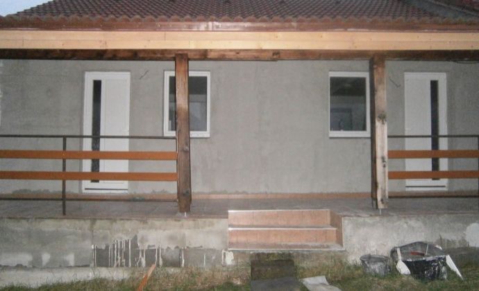 2i bungalov - apartmán na predaj v obci Trávnica !